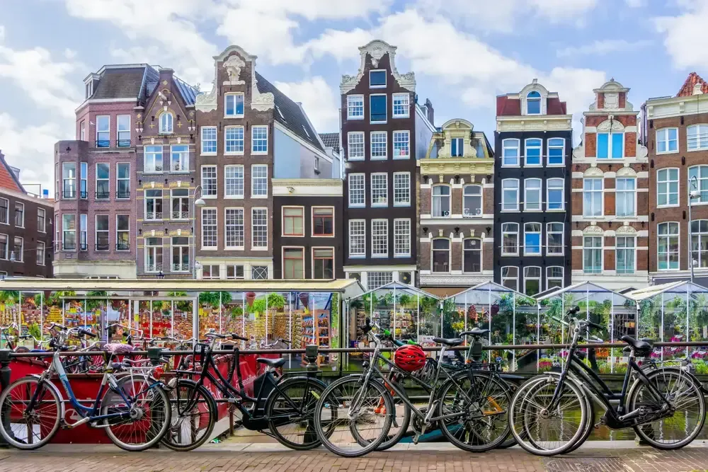 Damrak’s parel Heijmans bouwt aan vertrouwen