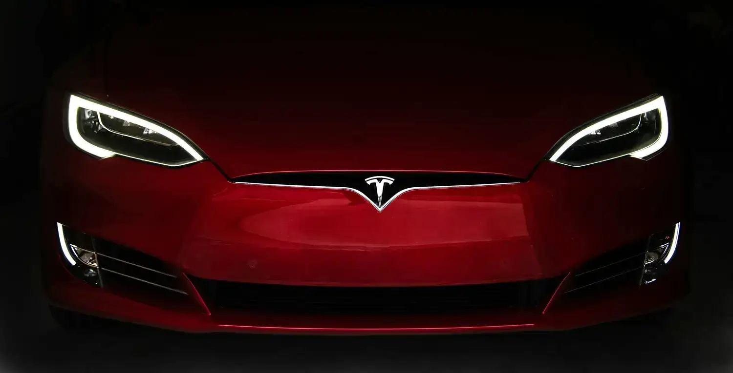 Baanbrekende technologie Tesla is onderweg